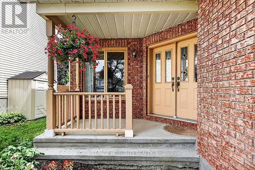 Front Porch - 76 Saddlehorn Crescent, Ottawa, ON - Outdoor
