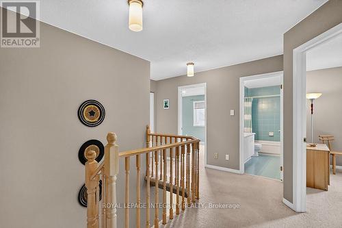 Upper Hallway - 76 Saddlehorn Crescent, Ottawa, ON - Indoor Photo Showing Other Room