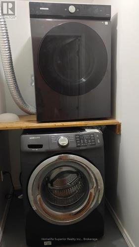 17 Summerfield Crescent, Brampton (Brampton West), ON - Indoor Photo Showing Laundry Room