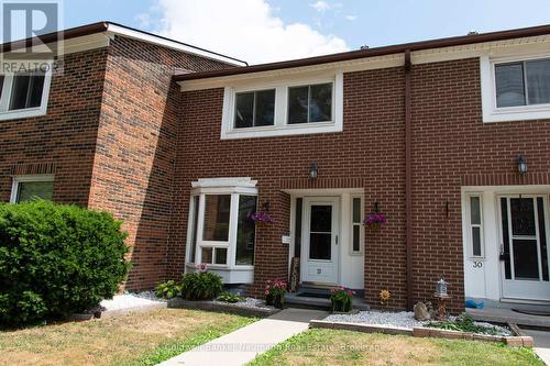 29 - 121 BAGOT STREET  Guelph (Junction/Onward Willow), ON N1H 5T8