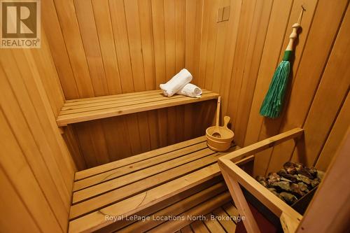 143 St Moritz Crescent, Blue Mountains, ON - Indoor Photo Showing Other Room