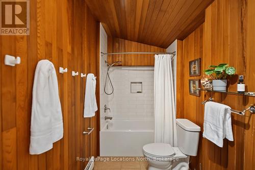 143 St Moritz Crescent, Blue Mountains, ON - Indoor Photo Showing Bathroom