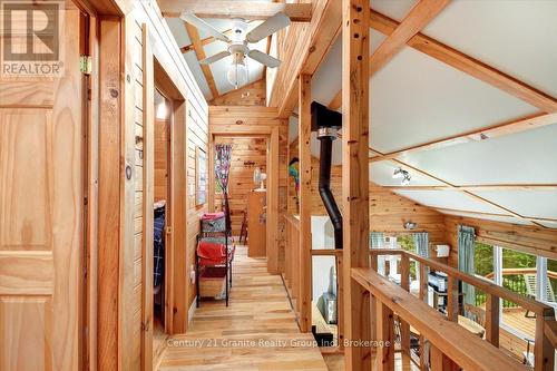 91 Ups & Downs Lane, South Algonquin, ON - Indoor Photo Showing Other Room