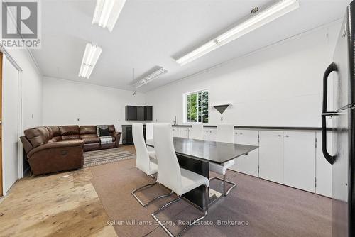 8280 Albert Court, Hamilton Township, ON - Indoor Photo Showing Dining Room