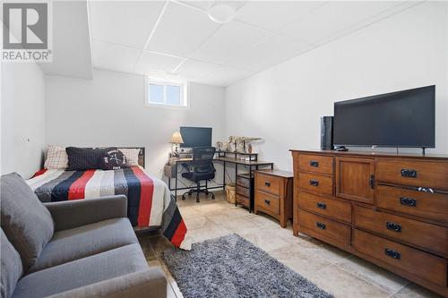 2425 Frontenac Street, Sudbury, ON - Indoor