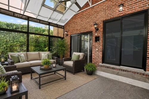 Sun Room - 235 Boul. Ivan-Pavlov, Laval (Vimont), QC -  With Exterior