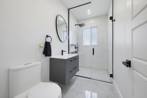 Salle de bains - 5725 Rue Provence, Laval (Auteuil), QC - Indoor Photo Showing Bathroom
