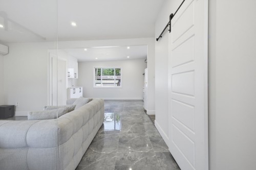 Hall d'entrée/Vestibule - 5725 Rue Provence, Laval (Auteuil), QC - Indoor