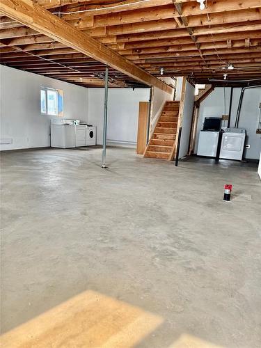 819 5Th Avenue, Reston, MB - Indoor Photo Showing Basement