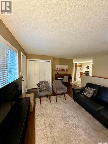 511 Macmillan Street, Hudson Bay, SK - Indoor Photo Showing Other Room