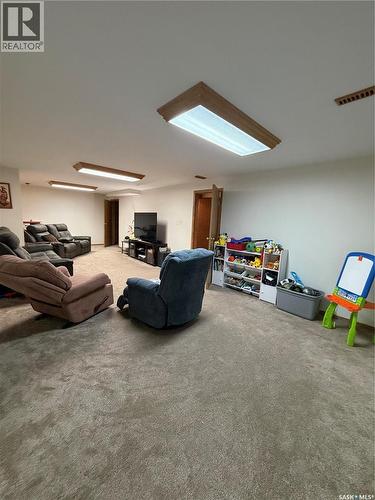 511 Macmillan Street, Hudson Bay, SK - Indoor