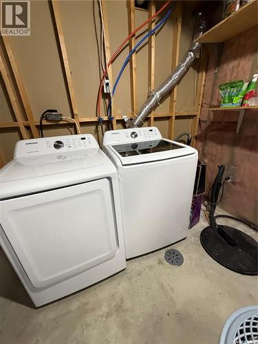 511 Macmillan Street, Hudson Bay, SK - Indoor Photo Showing Laundry Room