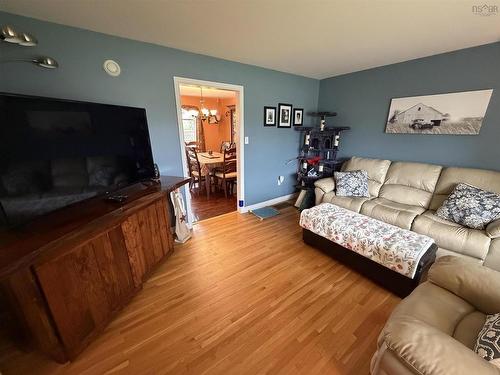 33 Crockett Court, Antigonish, NS - Indoor Photo Showing Living Room