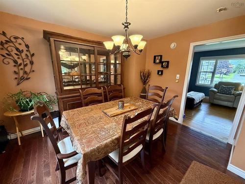 33 Crockett Court, Antigonish, NS - Indoor Photo Showing Dining Room
