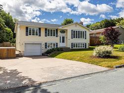 9 John Brenton Drive  Dartmouth, NS B2X 2V6