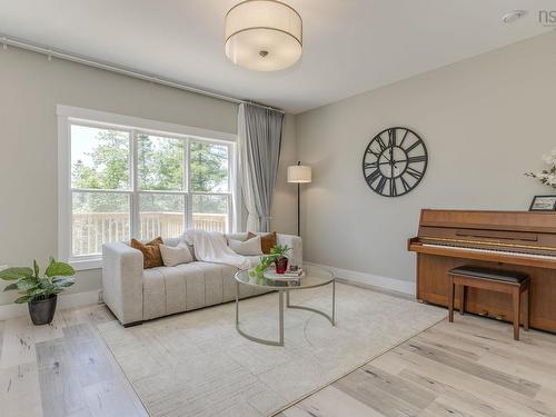 60 Higgins Avenue, Beechville, NS - Indoor Photo Showing Living Room