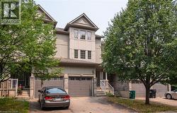 38 DAVID BERGEY Drive  Kitchener, ON N2E 0B1
