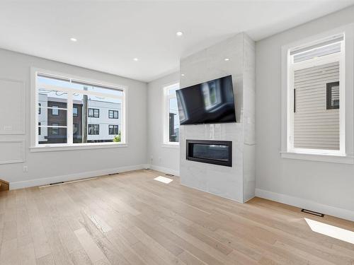 89 Darjeeling Drive, Halifax, NS - Indoor Photo Showing Living Room With Fireplace