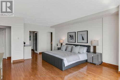 Ph04 - 99 Harbour Square, Toronto, ON - Indoor Photo Showing Bedroom