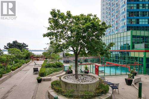 Ph04 - 99 Harbour Square, Toronto, ON - Outdoor
