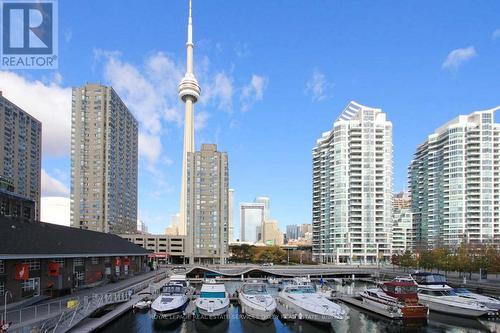 Ph04 - 99 Harbour Square, Toronto, ON - Outdoor With Facade