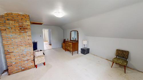 305 4Th Avenue, Cranbrook, BC - Indoor Photo Showing Other Room