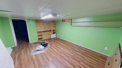 305 4Th Avenue, Cranbrook, BC - Indoor