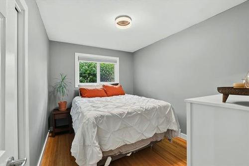 622 Greene Ave, Winnipeg, MB - Indoor Photo Showing Bedroom