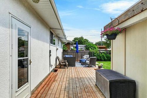 622 Greene Ave, Winnipeg, MB - Outdoor With Deck Patio Veranda With Exterior