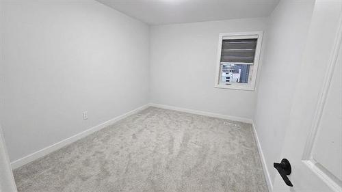 94 Red Pine Dr, West St Paul, MB - Indoor Photo Showing Other Room