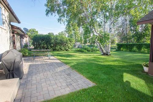 14 Lansdowne Ave, Pinawa, MB - Outdoor
