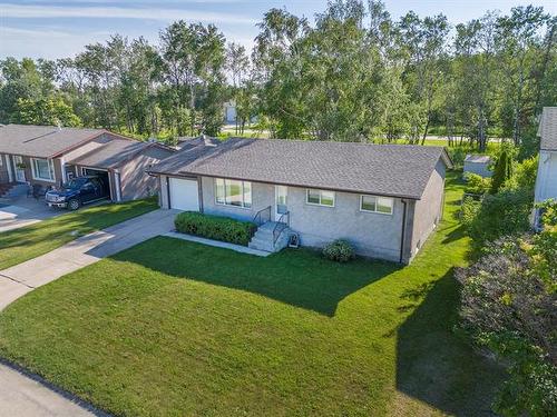 14 Lansdowne Ave, Pinawa, MB - Outdoor