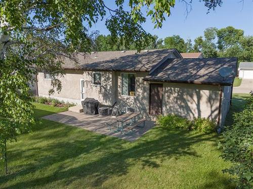 14 Lansdowne Ave, Pinawa, MB - Outdoor