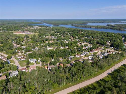 14 Lansdowne Ave, Pinawa, MB - Outdoor With Body Of Water With View