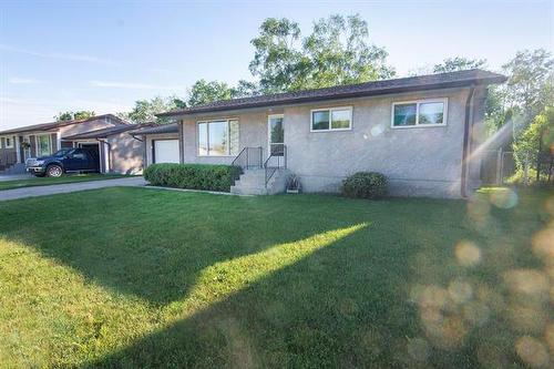 14 Lansdowne Ave, Pinawa, MB - Outdoor