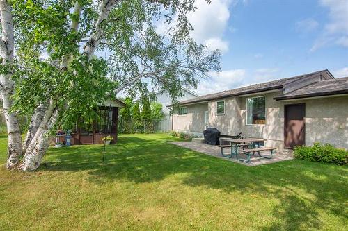 14 Lansdowne Ave, Pinawa, MB - Outdoor