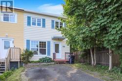 27 Robinsons Place St John's, NL A1E 4K9