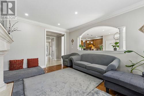 8 Redwillow Road, Brampton, ON - Indoor Photo Showing Living Room