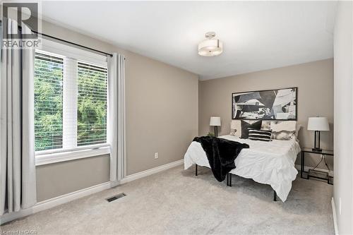332 Woodworth Drive W, Ancaster, ON - Indoor Photo Showing Bedroom