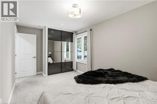 332 Woodworth Drive W, Ancaster, ON - Indoor Photo Showing Bedroom