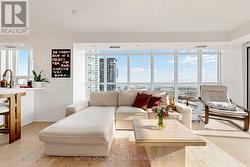 1910 - 125 WESTERN BATTERY ROAD Toronto, ON M6K 3R8