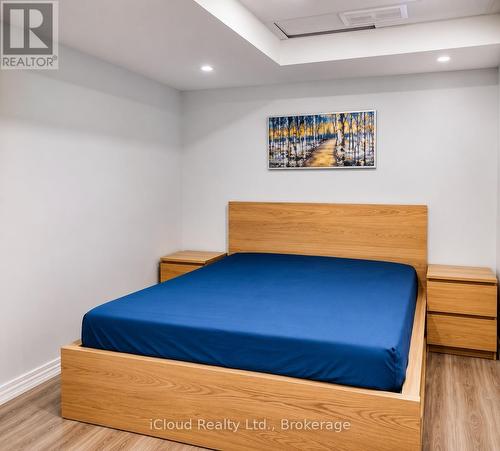 3093 Mcdowell Drive, Mississauga, ON - Indoor Photo Showing Bedroom
