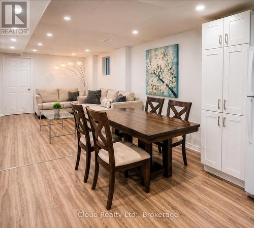 3093 Mcdowell Drive, Mississauga, ON - Indoor Photo Showing Dining Room
