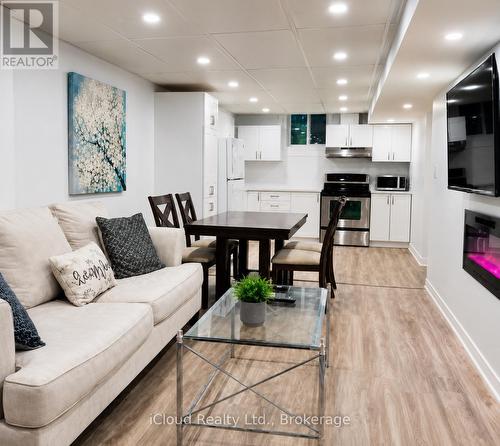 3093 Mcdowell Drive, Mississauga, ON - Indoor Photo Showing Other Room