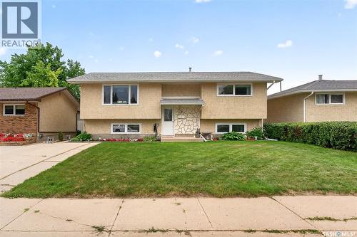 1331 Athabasca STREET W  Moose Jaw, SK S6H 6C8