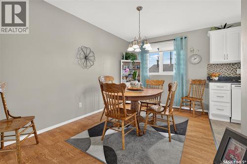 1331 Athabasca Street W, Moose Jaw, SK - Indoor Photo Showing Dining Room