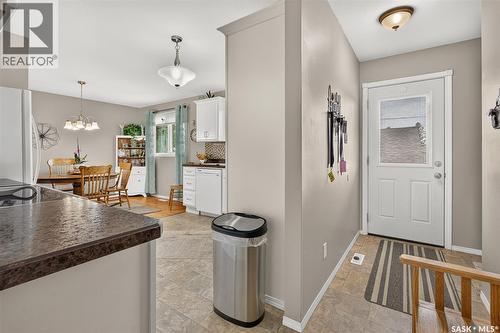 1331 Athabasca Street W, Moose Jaw, SK - Indoor