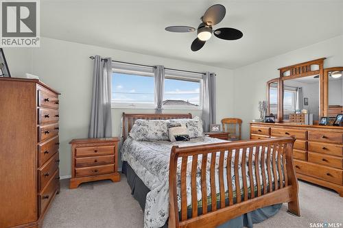 1331 Athabasca Street W, Moose Jaw, SK - Indoor Photo Showing Bedroom