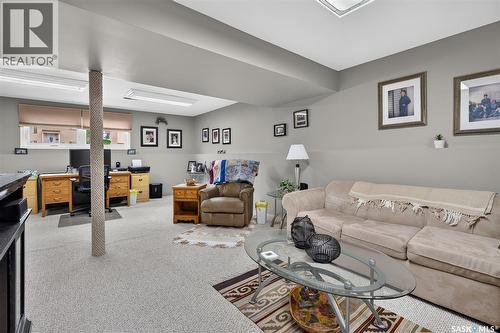 1331 Athabasca Street W, Moose Jaw, SK - Indoor