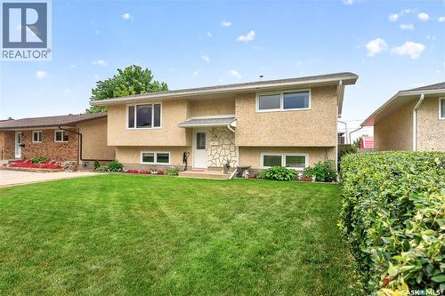 1331 Athabasca Street W, Moose Jaw, SK - Outdoor